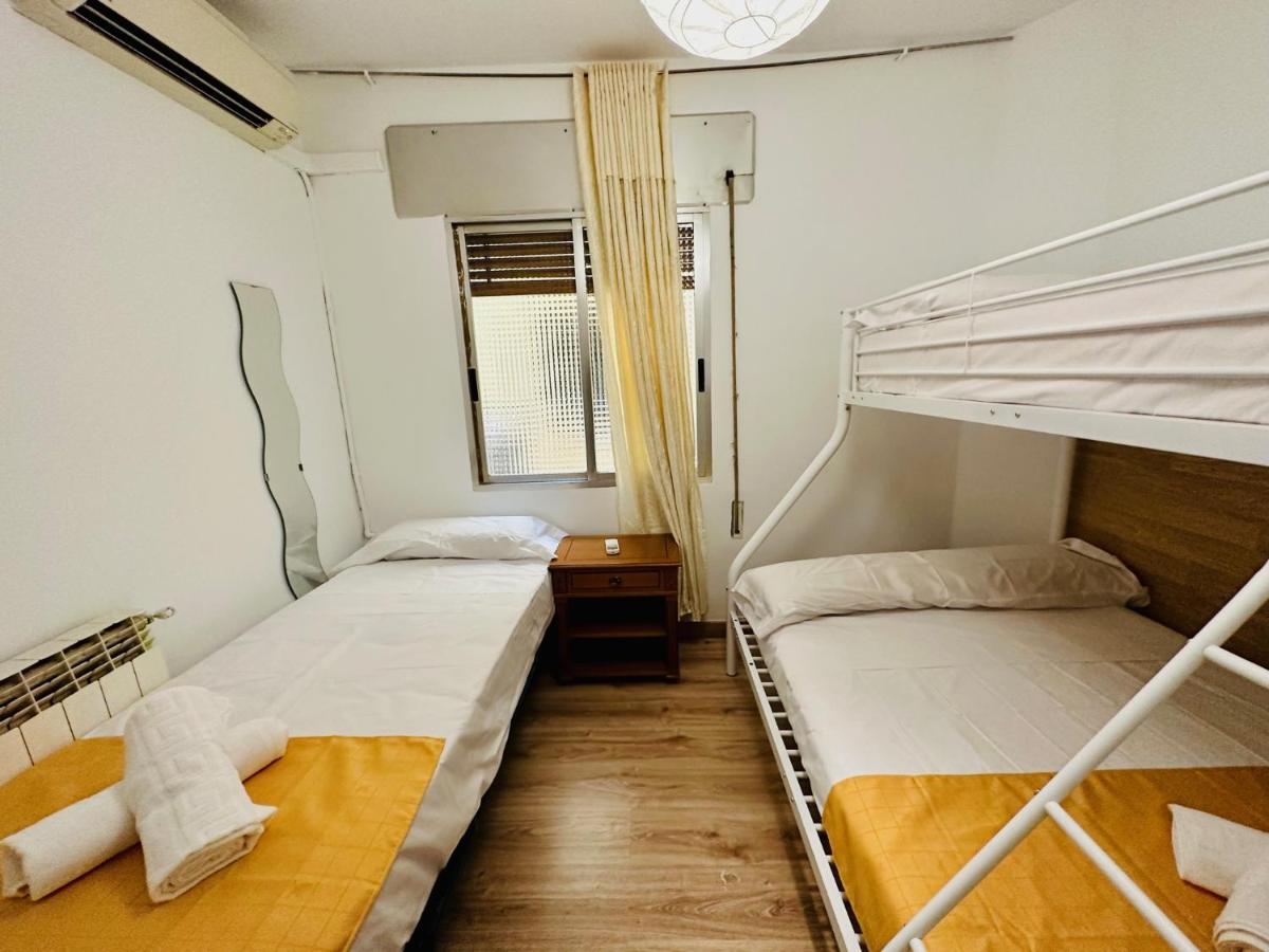 Punta Me Rooms Near The Gran Via Мадрид Екстериор снимка