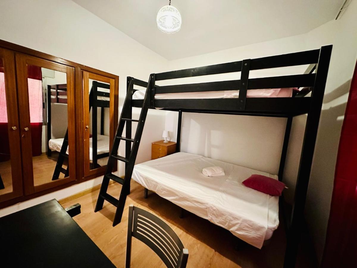 Punta Me Rooms Near The Gran Via Мадрид Екстериор снимка