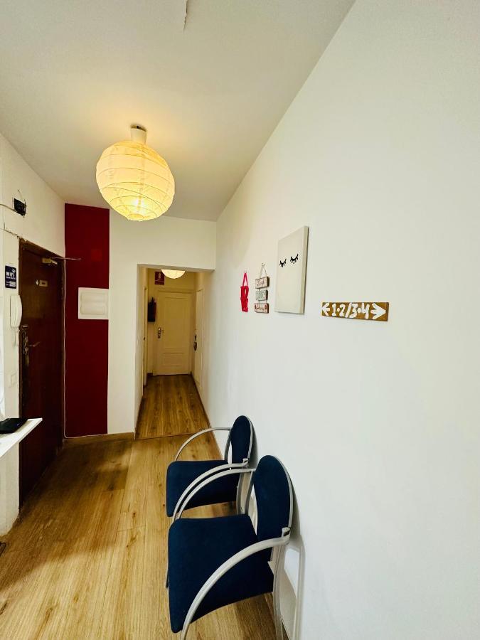 Punta Me Rooms Near The Gran Via Мадрид Екстериор снимка